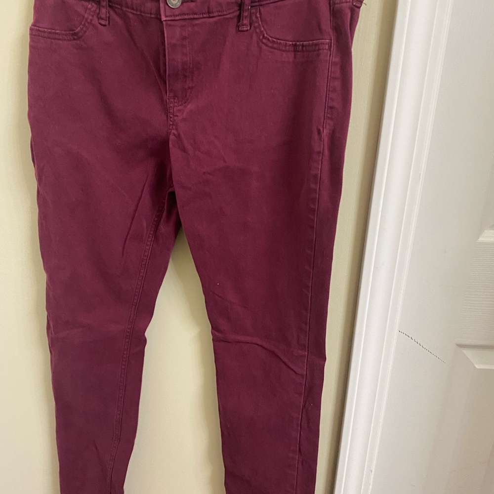 Hollister Women's Dark Red Super Skinny Jeans women’s size 9R 29x31